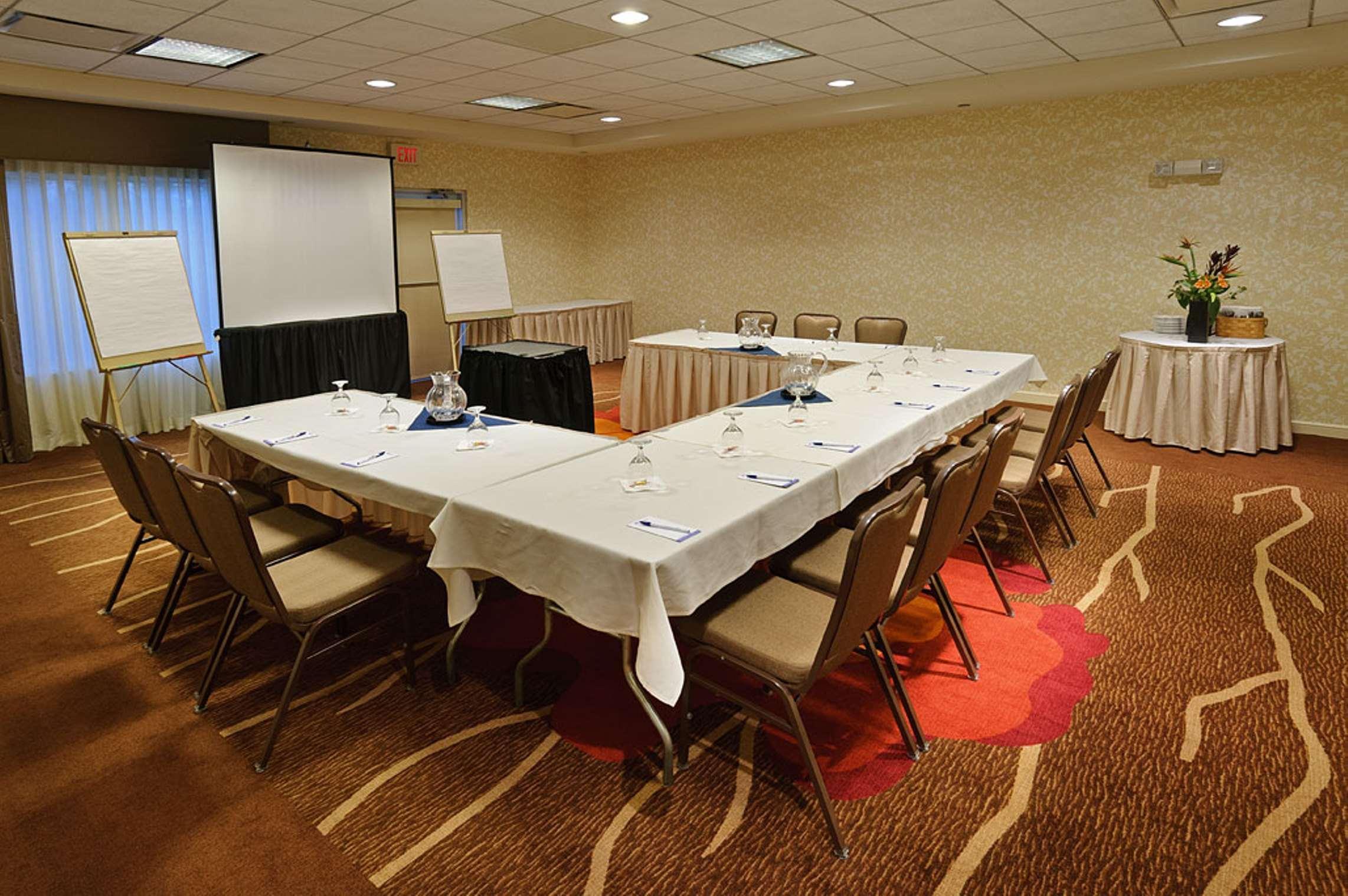 Hilton Garden Inn Cleveland/Twinsburg Екстериор снимка