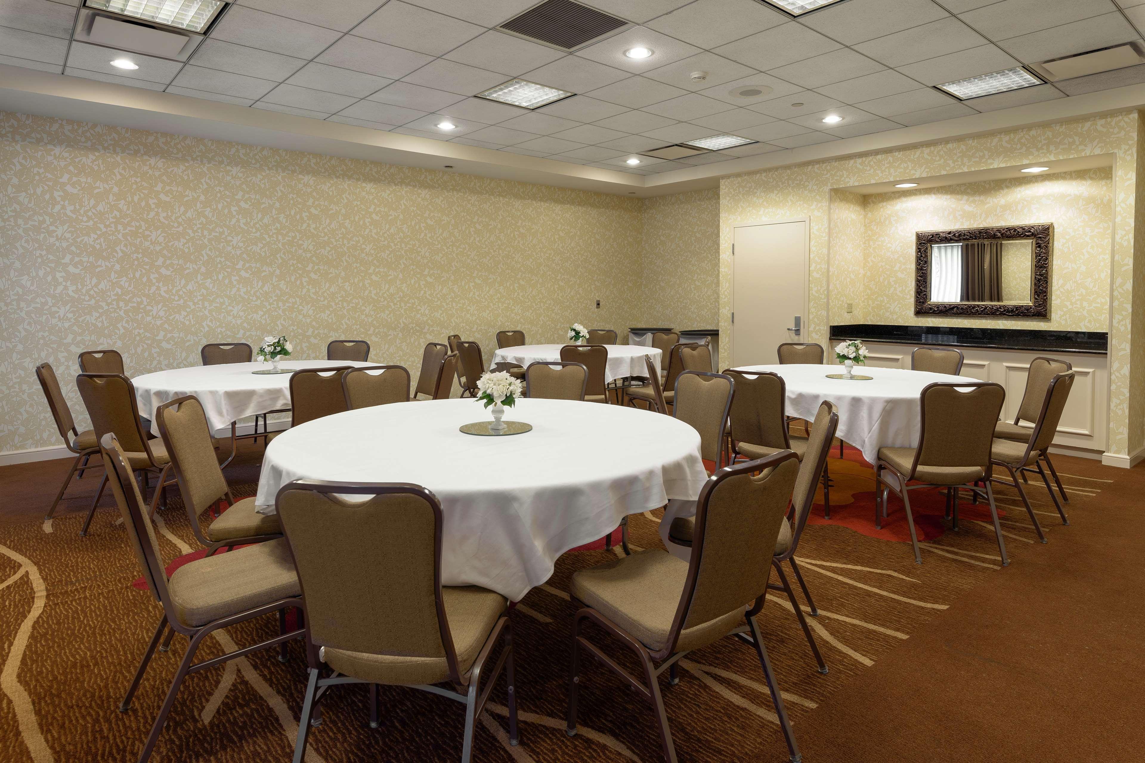 Hilton Garden Inn Cleveland/Twinsburg Екстериор снимка