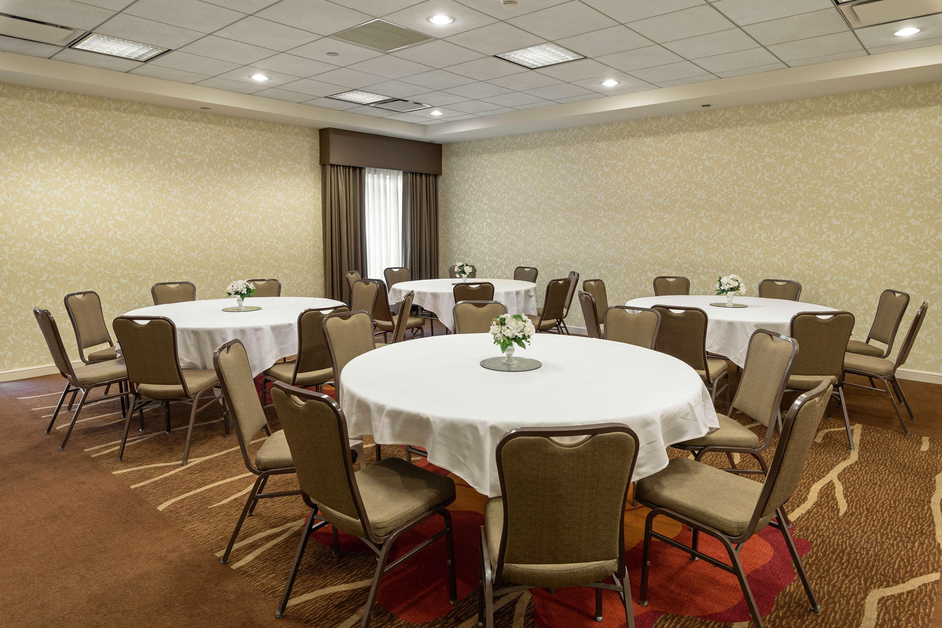 Hilton Garden Inn Cleveland/Twinsburg Екстериор снимка
