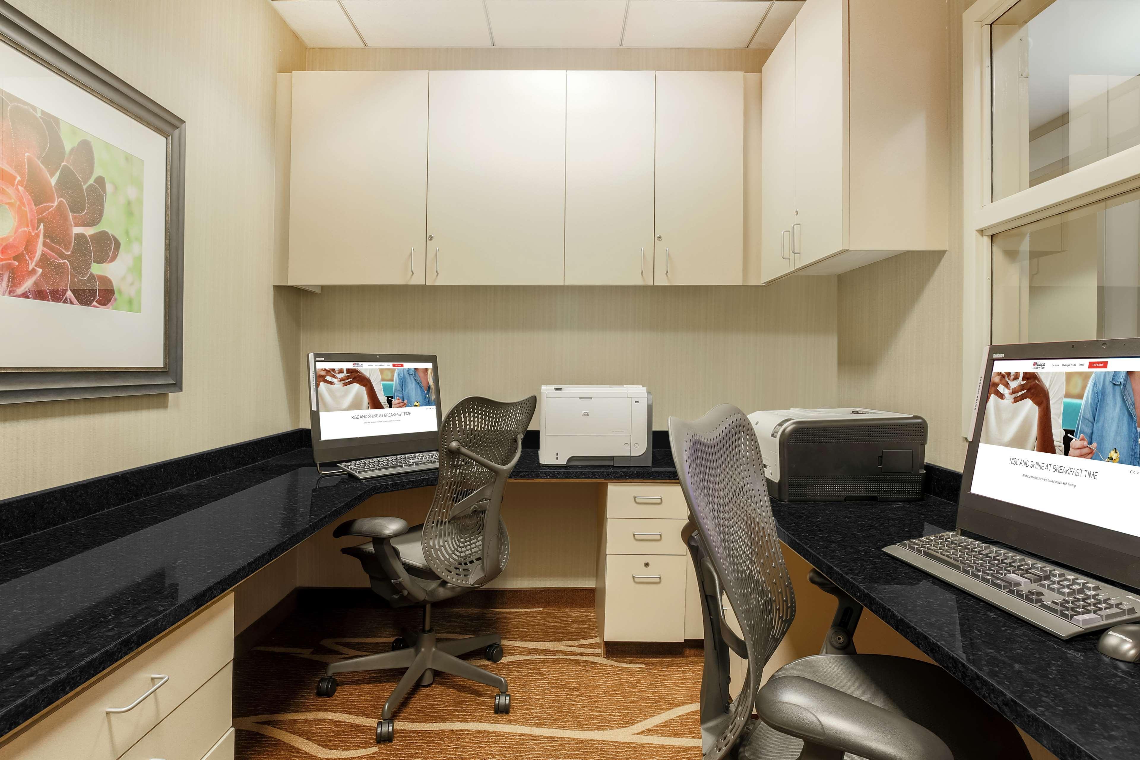 Hilton Garden Inn Cleveland/Twinsburg Екстериор снимка