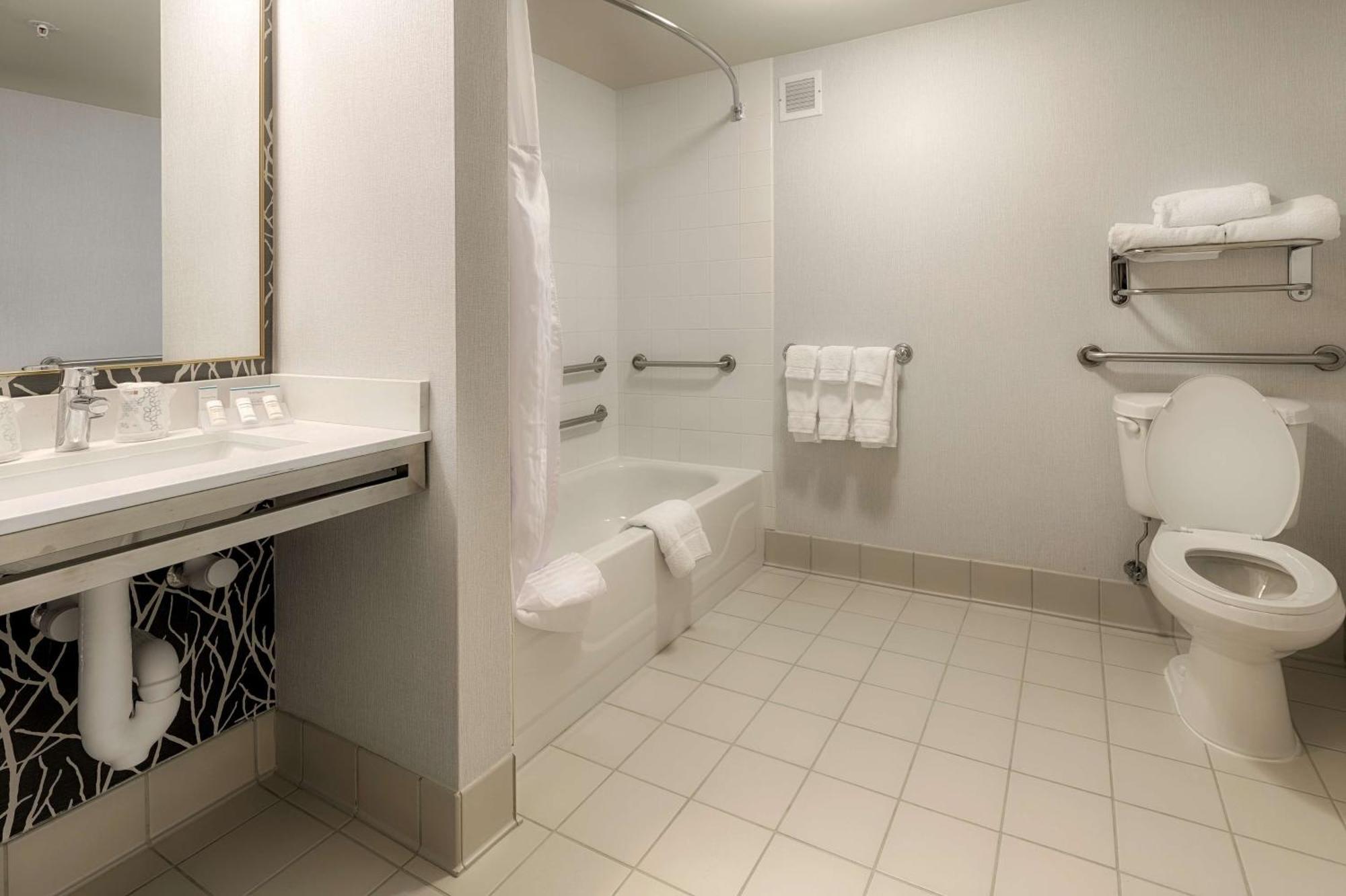 Hilton Garden Inn Cleveland/Twinsburg Екстериор снимка