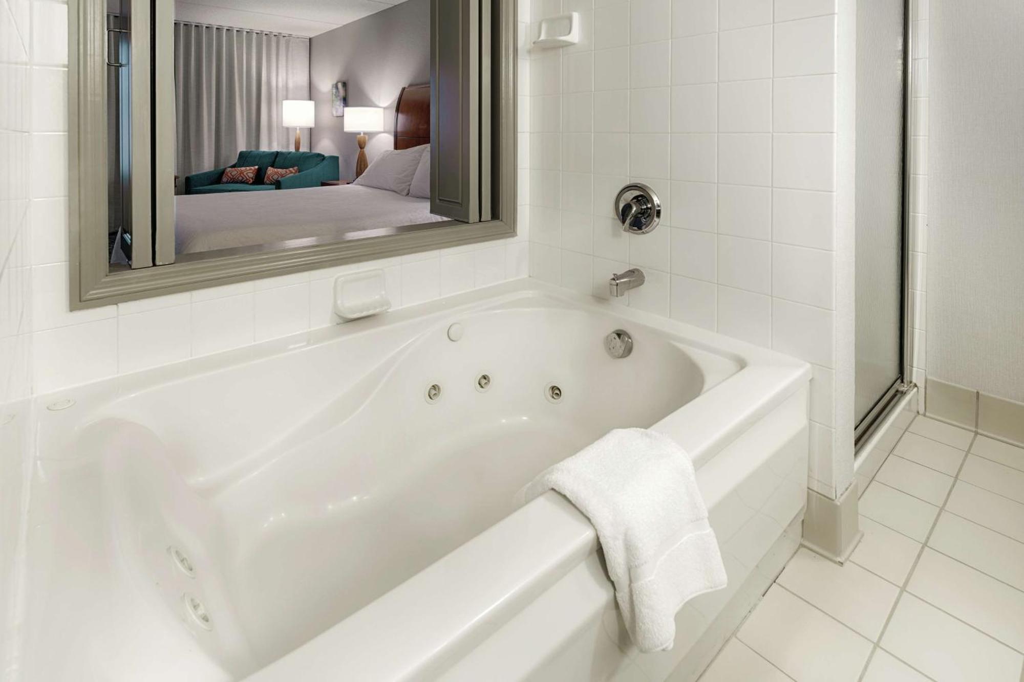 Hilton Garden Inn Cleveland/Twinsburg Екстериор снимка