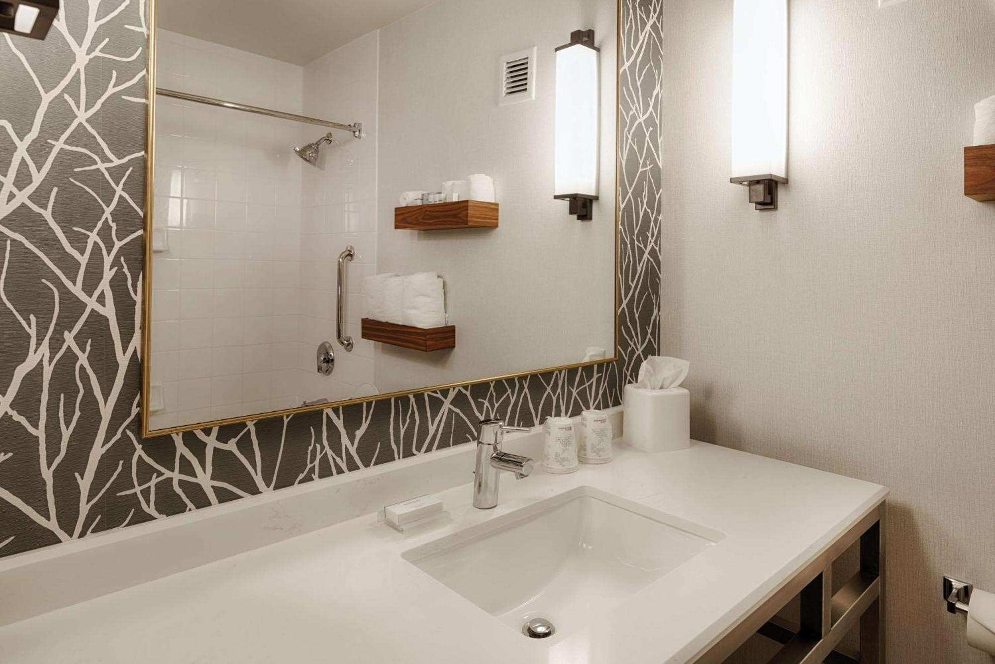Hilton Garden Inn Cleveland/Twinsburg Екстериор снимка