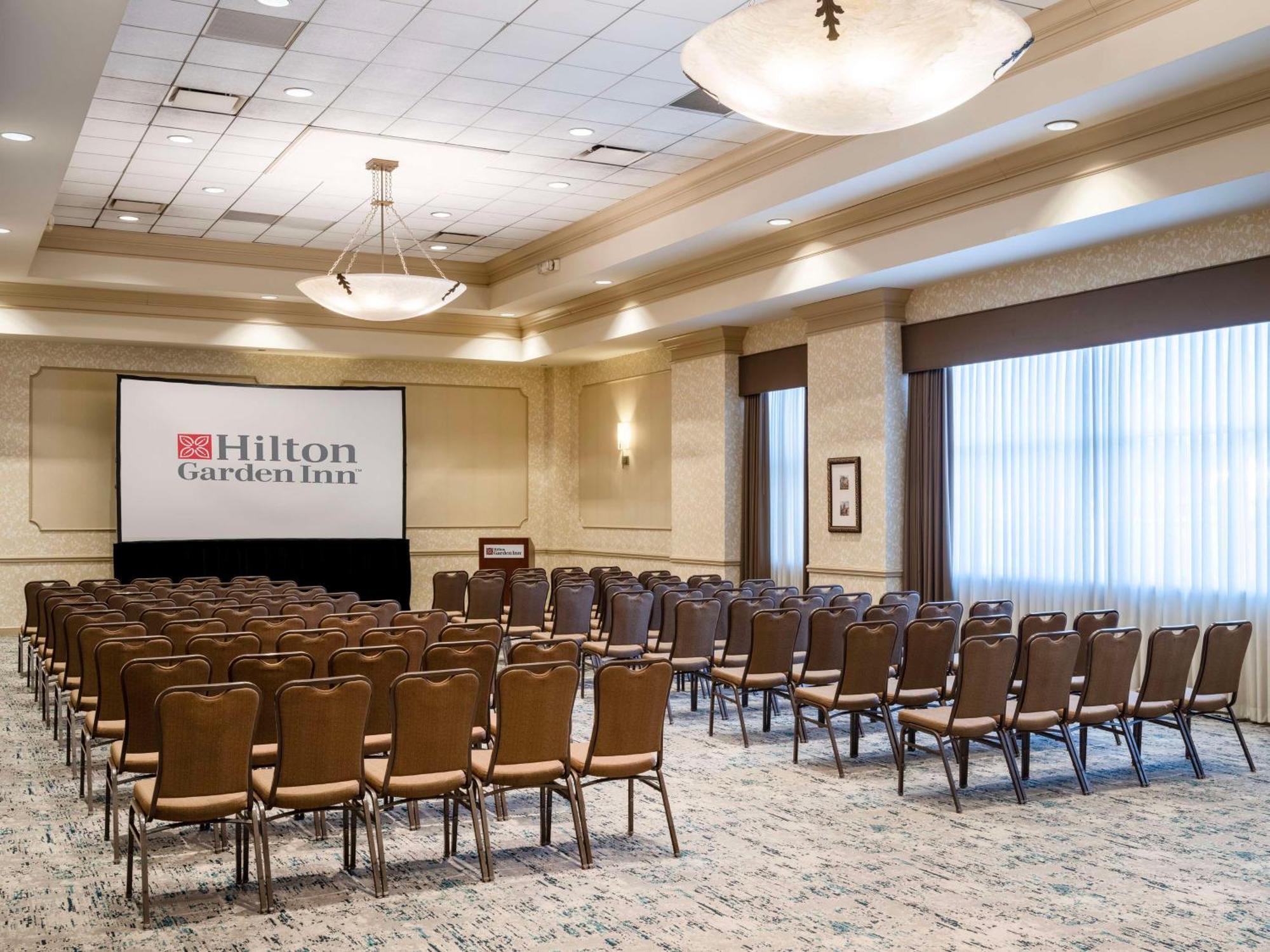 Hilton Garden Inn Cleveland/Twinsburg Екстериор снимка